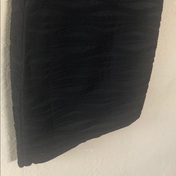 H&M Black Ruched Midi Skirt - Picture 3 of 6